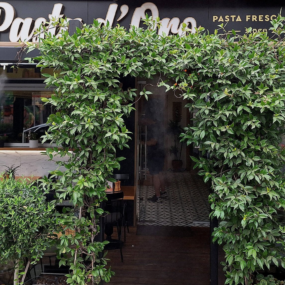 Επαγγελματική Υδρονέφωση στην Πιτσαρία Pasta D’ Oro