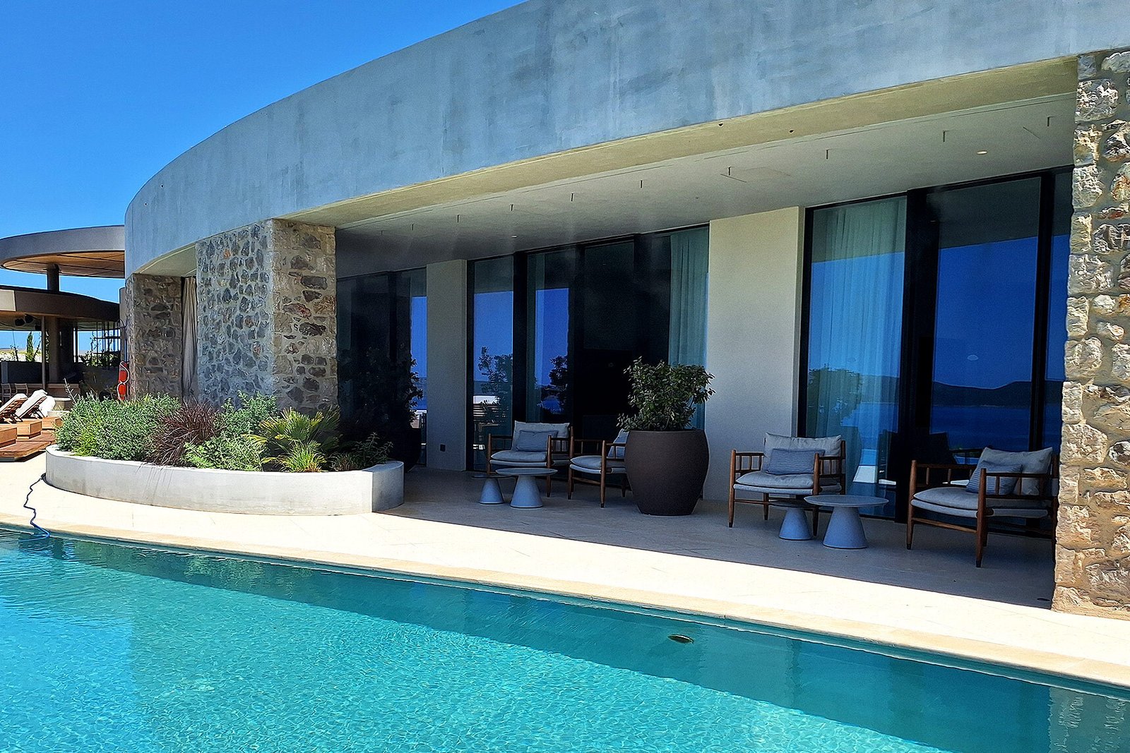 Υδρονέφωση Οικίας Costa Navarino