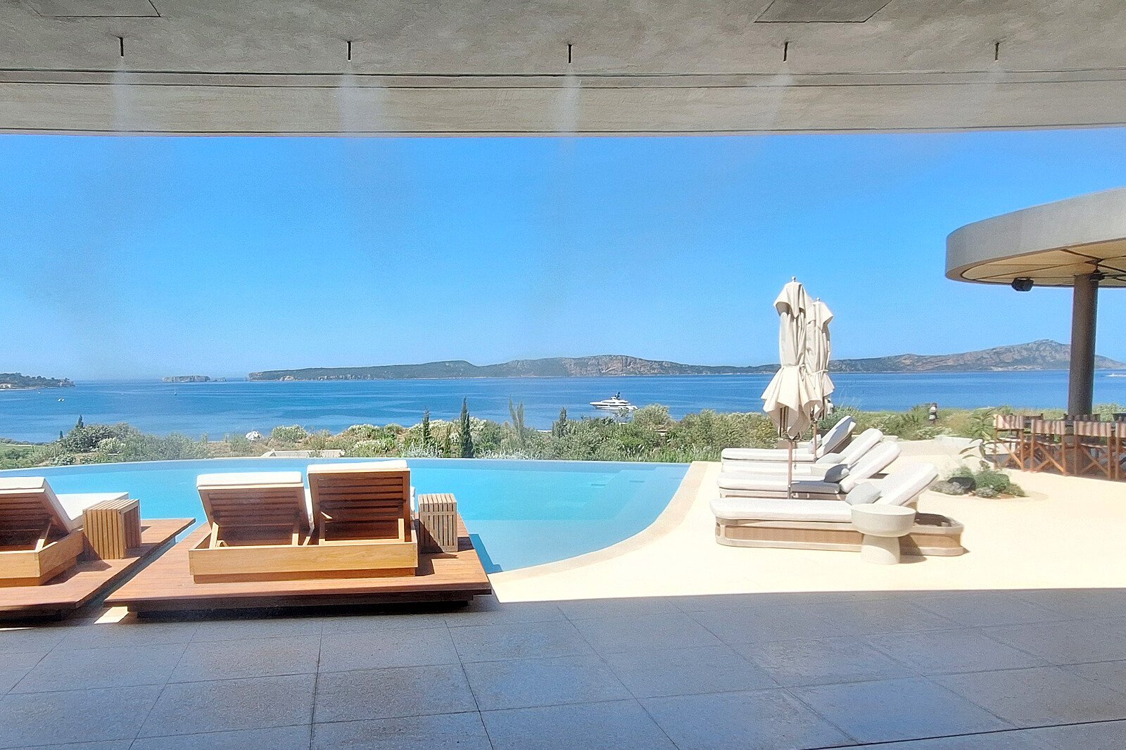 Υδρονέφωση Οικίας στο Costa Navarino