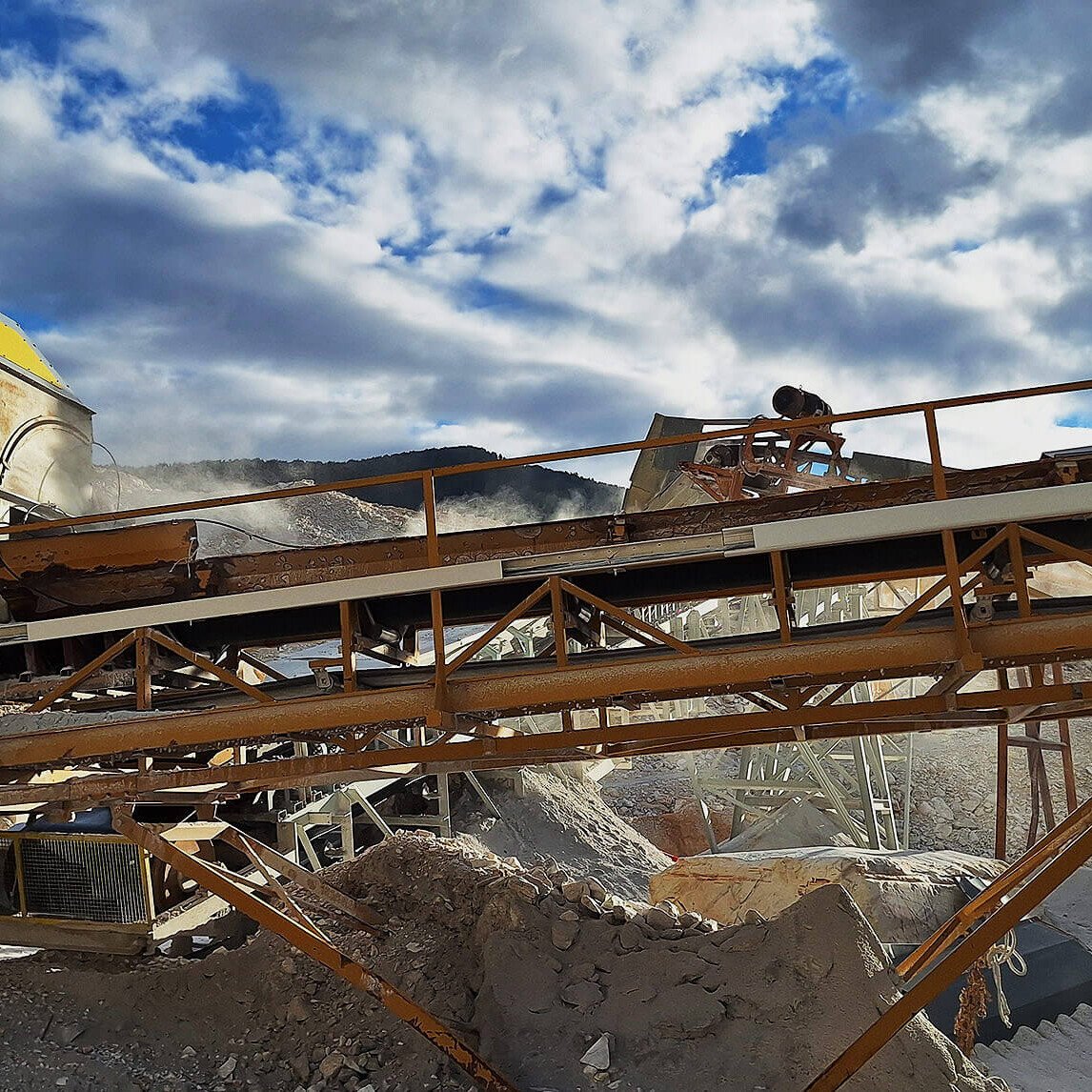 Καταστολή Σκόνης στο Λατομείο FHL Κυριακίδης Group | Βιομηχανική Υδρονέφωση TECHNOMIST