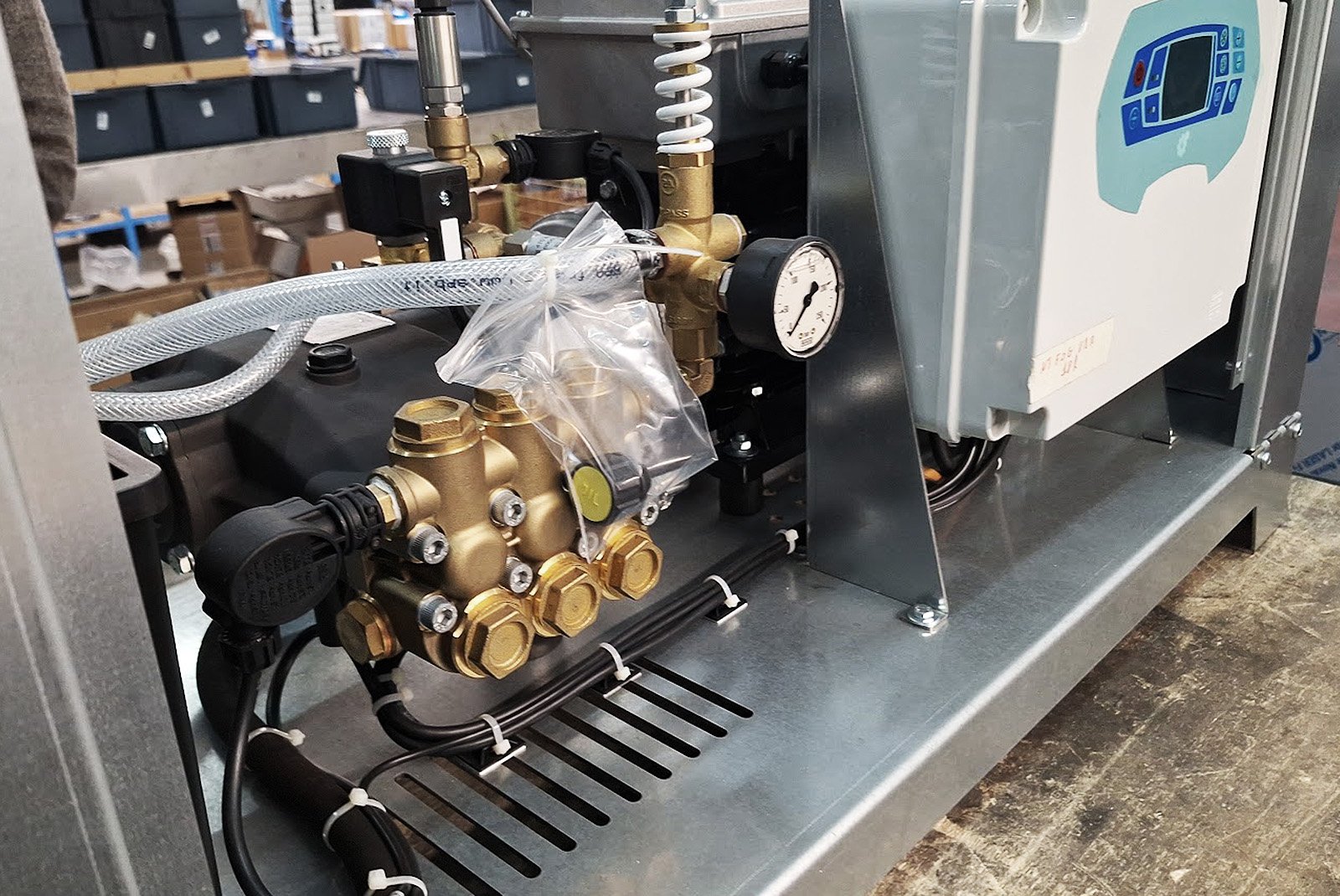 Μονάδα Αντλίας Υψηλή Πίεσης με Μανόμετρο, Bypass και Ηλεκτρονικό Controller